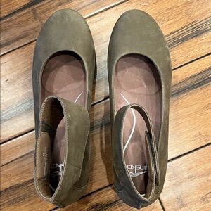 Stylish Women's olive color Dansko